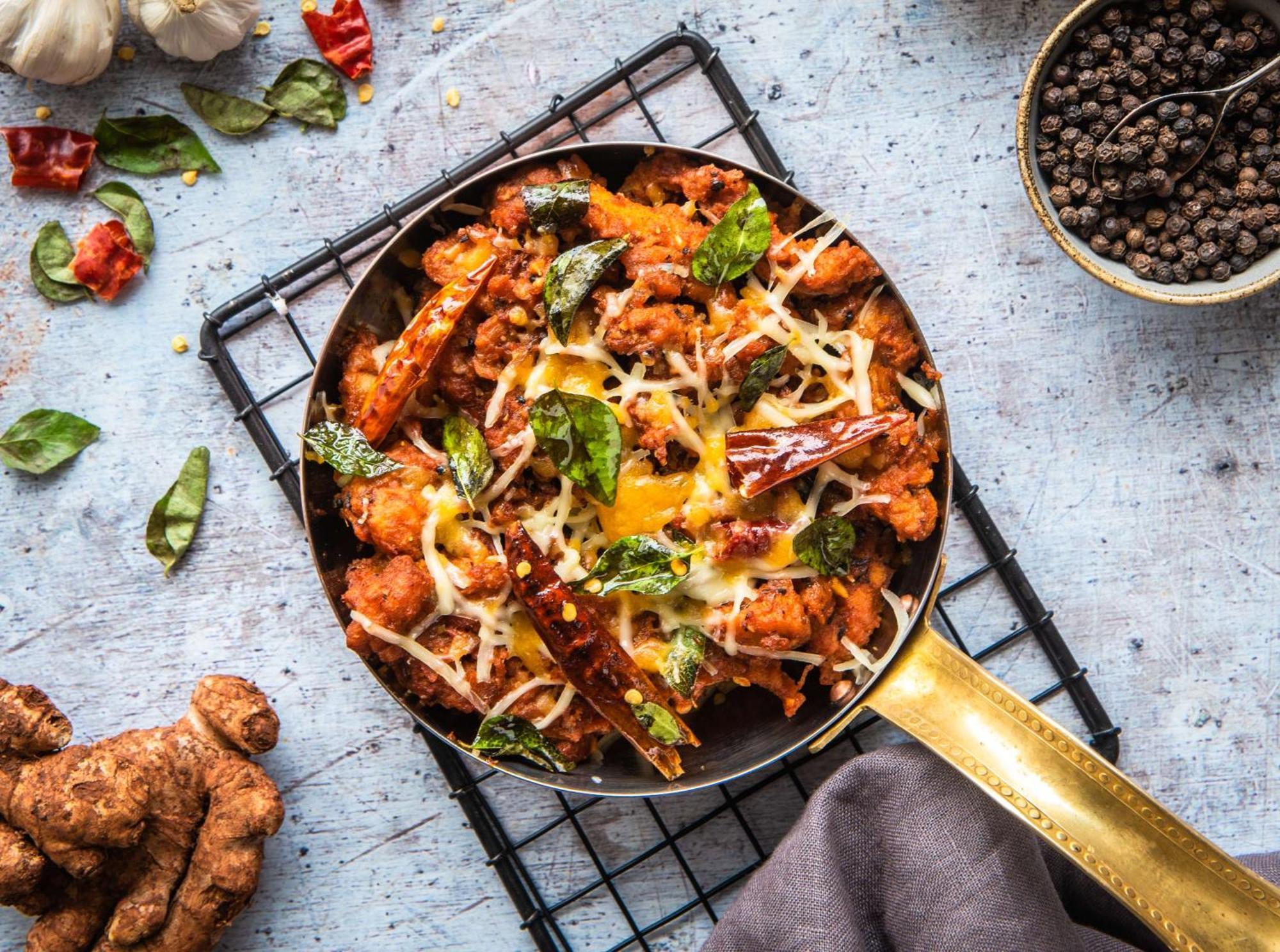 Hyatt Place Hyderabad Banjara Hills Bagian luar foto A pan of paneer bhurji